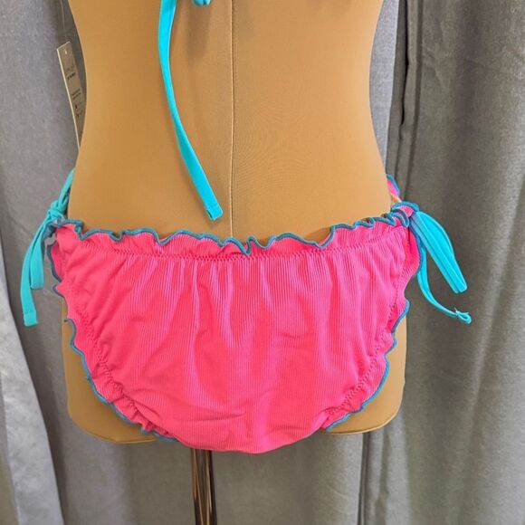 CUPSHE Pink and Blue Ruffle Bikini Set - Picture 8 of 15